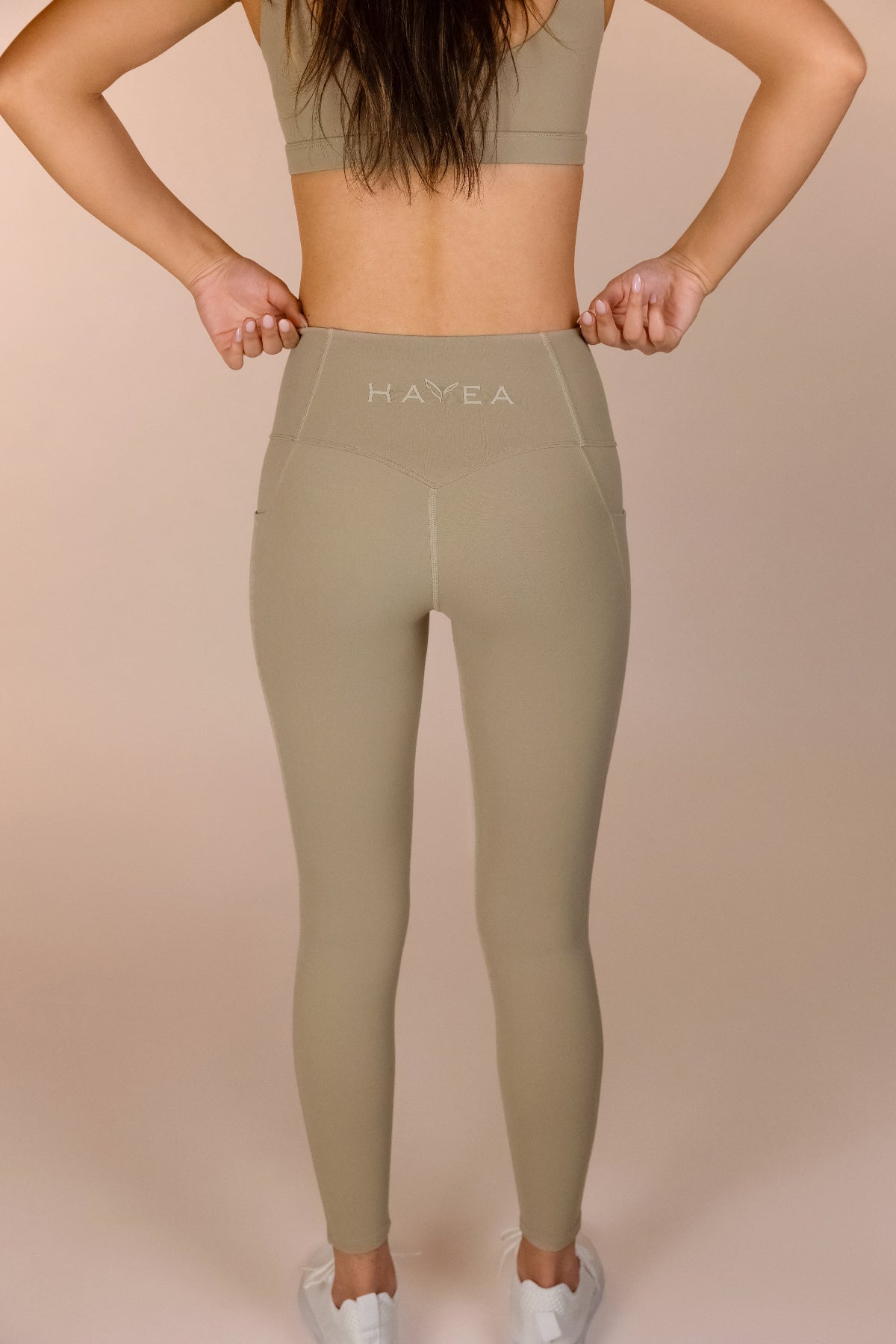 Supportive tan leggings