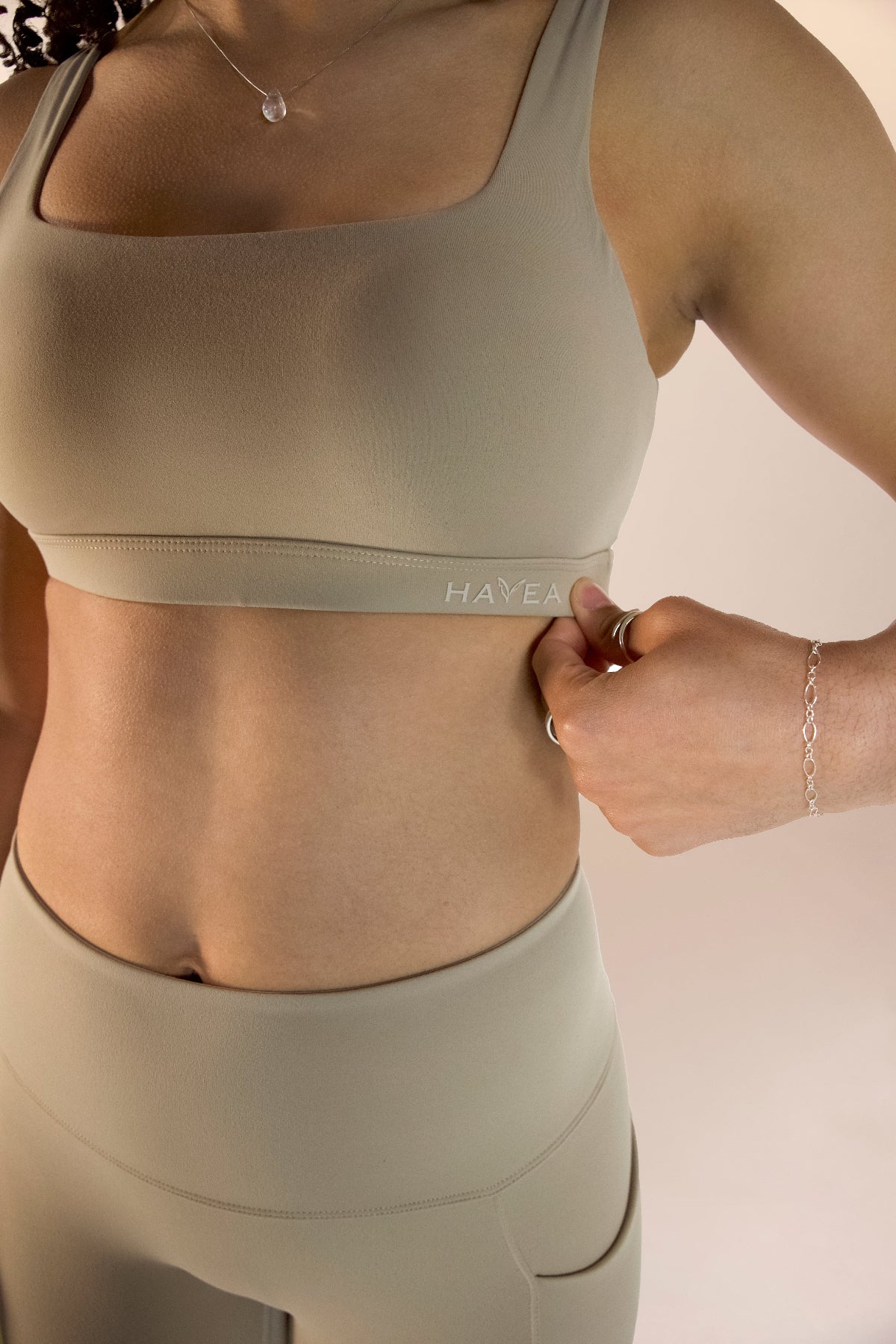 Tan u cut sports bra high support