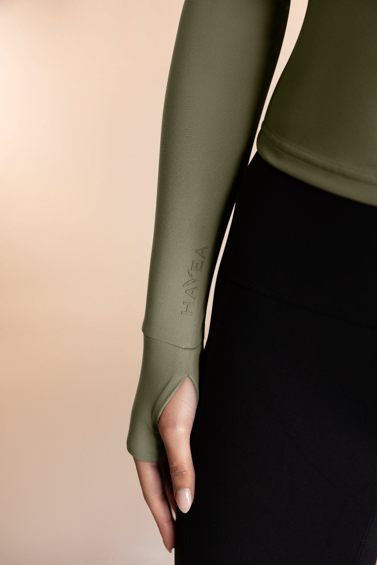 Green long sleeve women's workout jacket