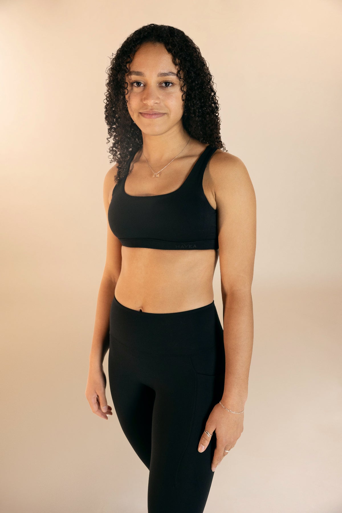 Black sports bra U cut high support